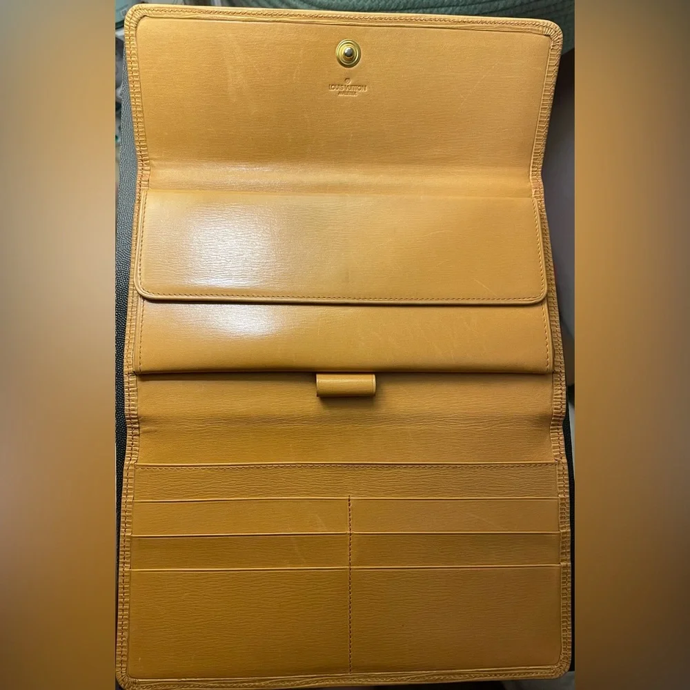 Louis Vuitton Malletier Yellow Epi Porte Tresor International Wallet RARE